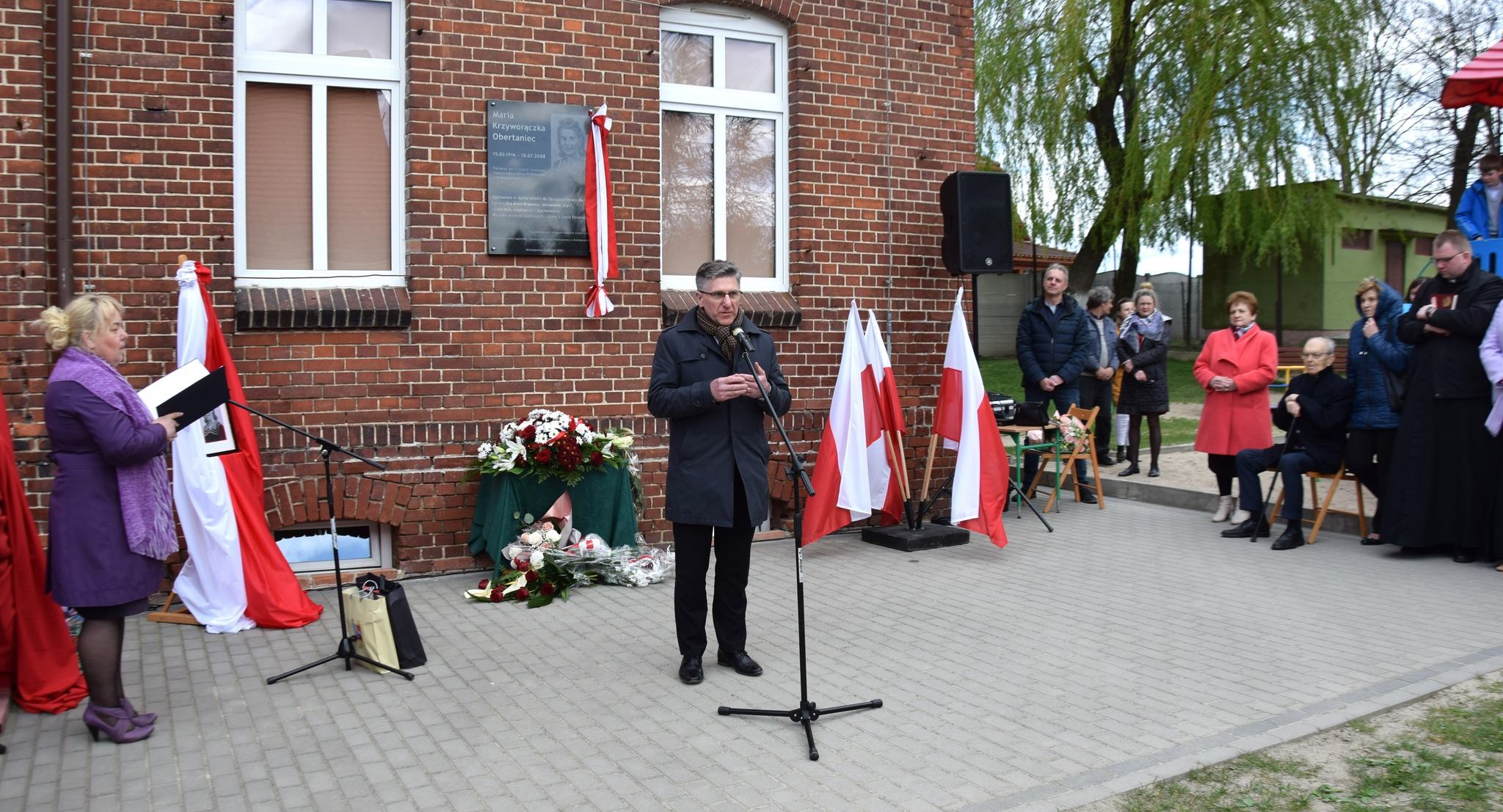 Odsłonięcie tablicy pamiątkowej w Mikołajowicach
