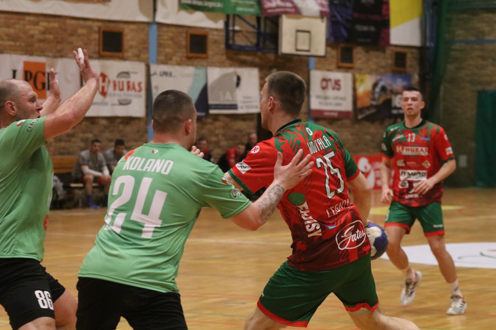 Trzecia wygrana z rzędu Siódemki Miedź Huras Legnica