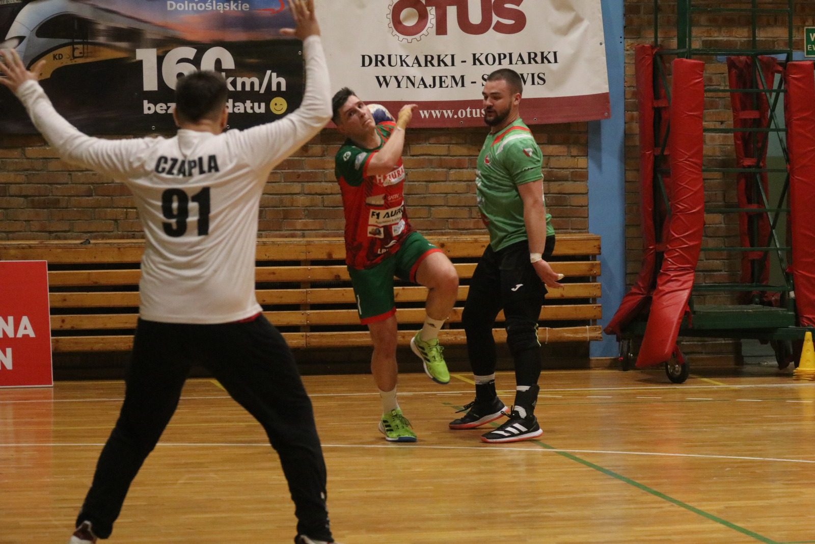 Trzecia wygrana z rzędu Siódemki Miedź Huras Legnica