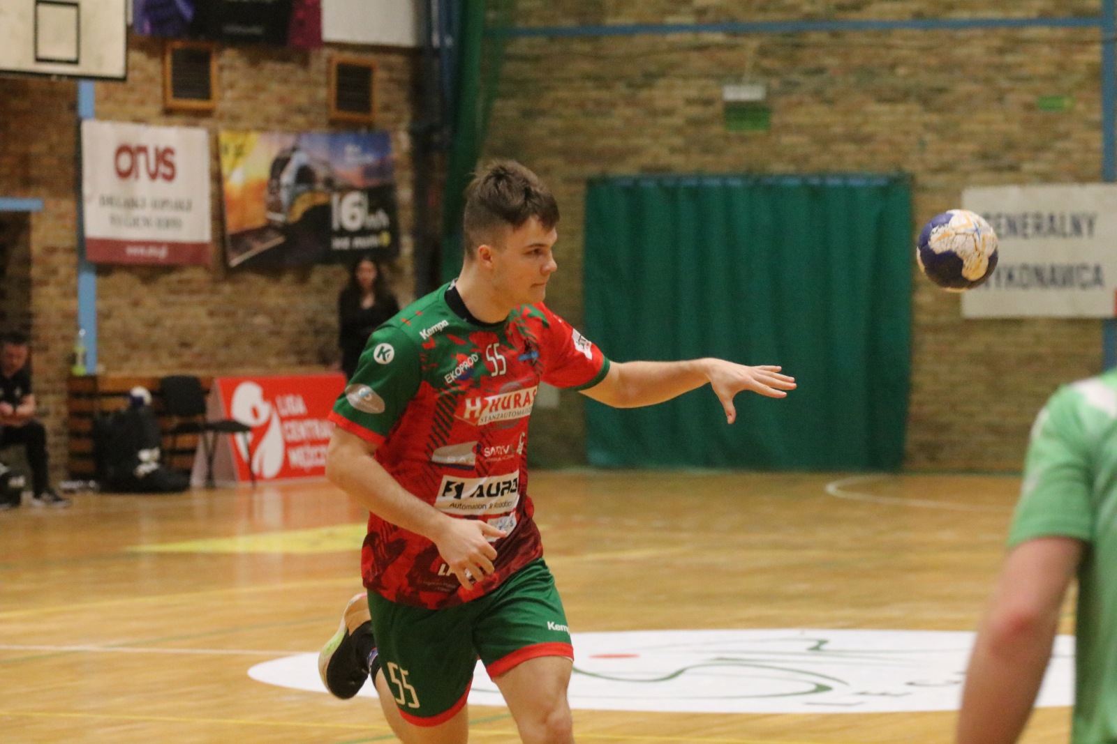 Trzecia wygrana z rzędu Siódemki Miedź Huras Legnica