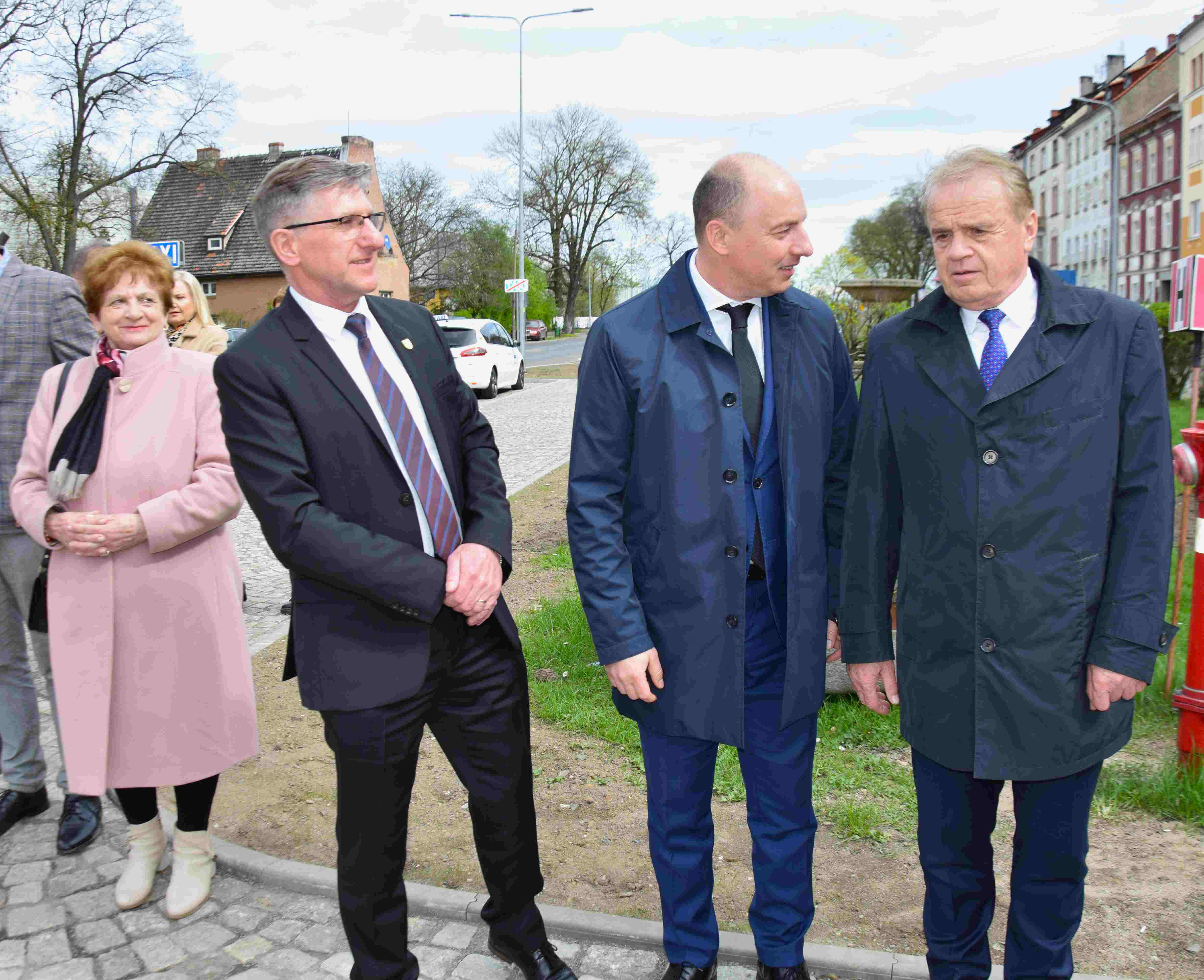 Zrealizowano inwestycję drogową w Chojnowie. Odbył się odbiór