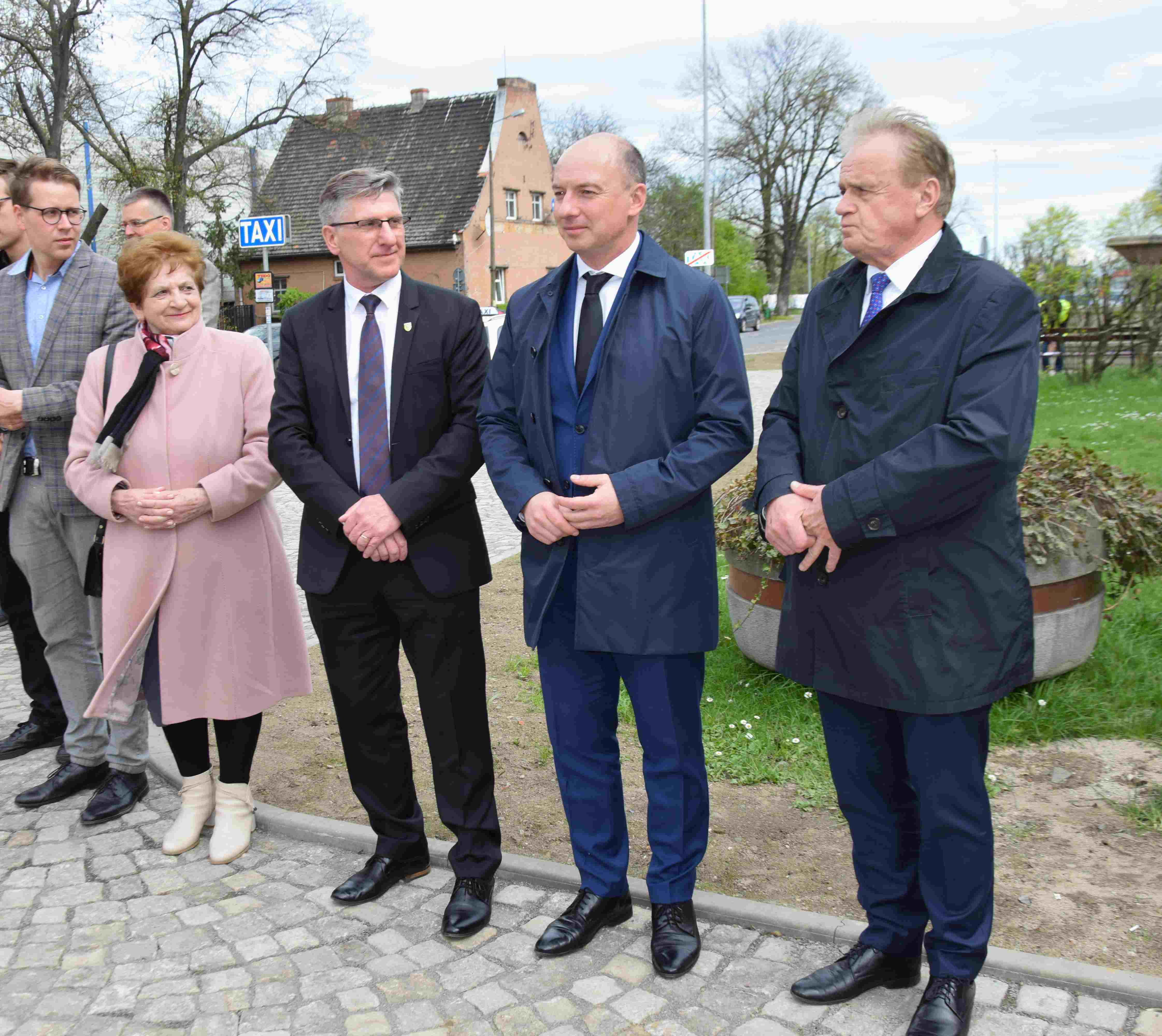 Zrealizowano inwestycję drogową w Chojnowie. Odbył się odbiór