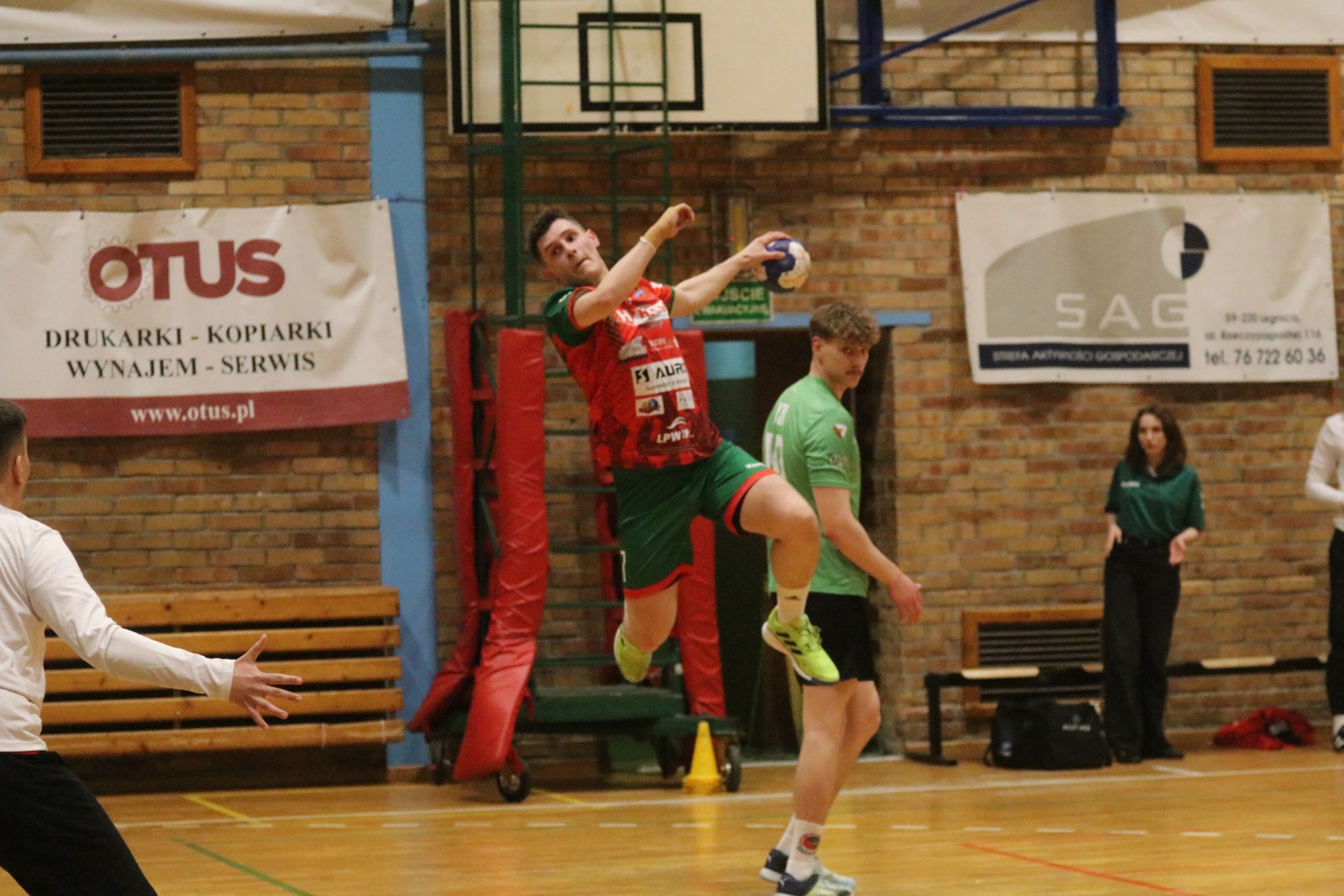 Trzecia wygrana z rzędu Siódemki Miedź Huras Legnica