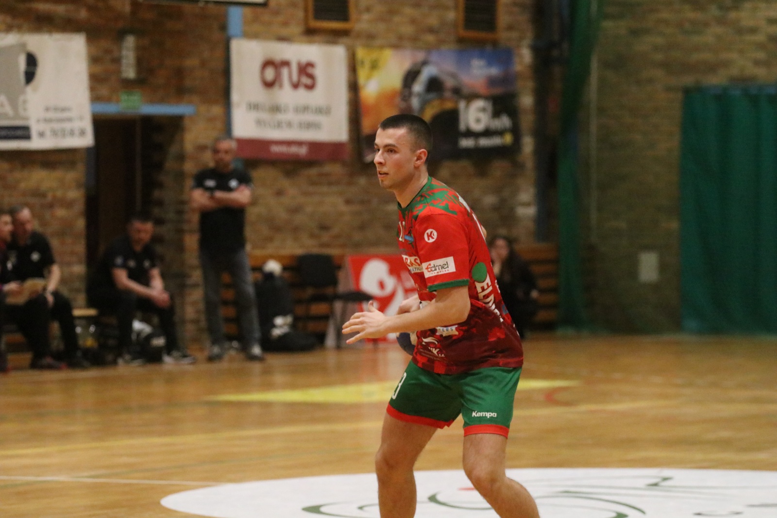 Trzecia wygrana z rzędu Siódemki Miedź Huras Legnica