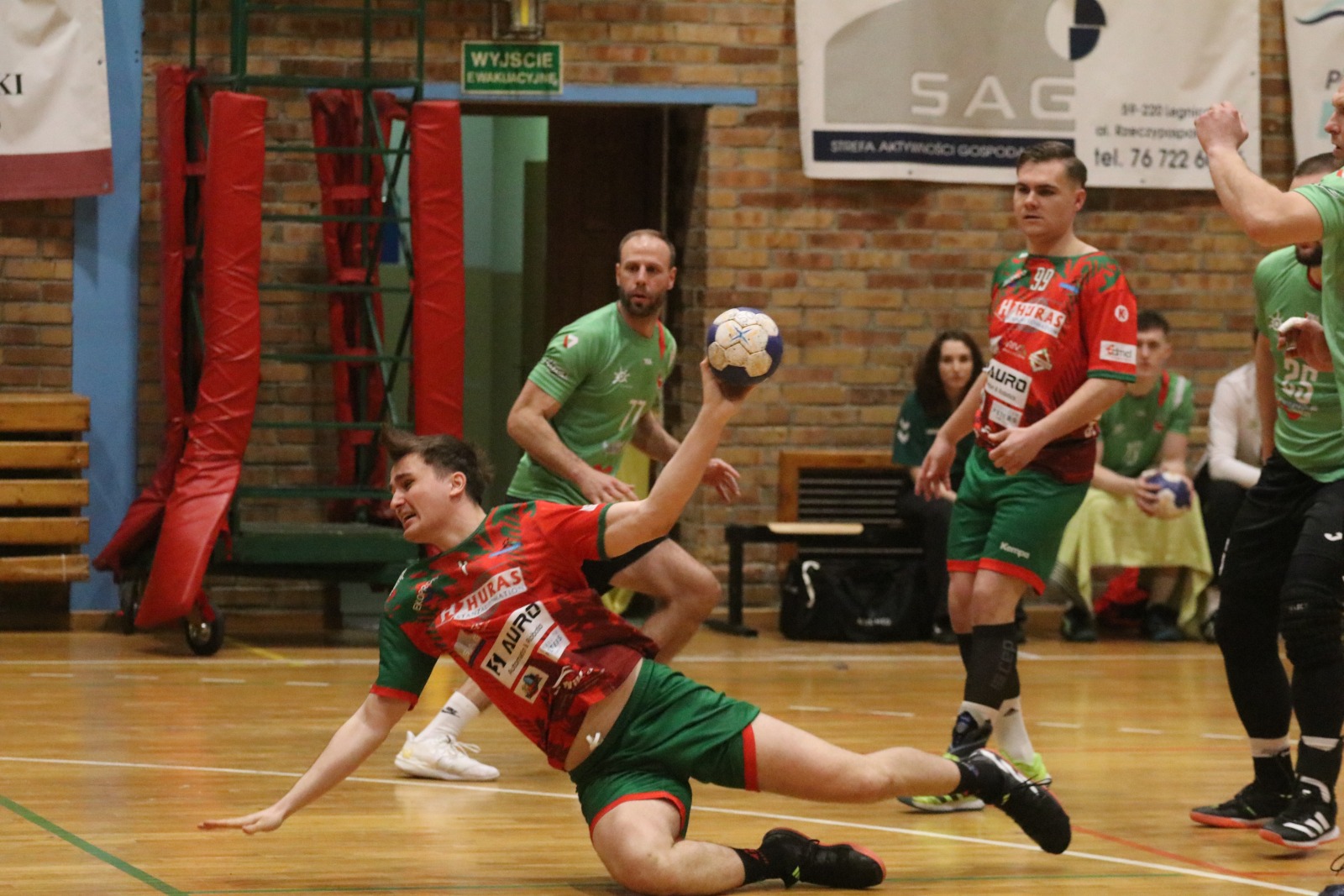 Trzecia wygrana z rzędu Siódemki Miedź Huras Legnica