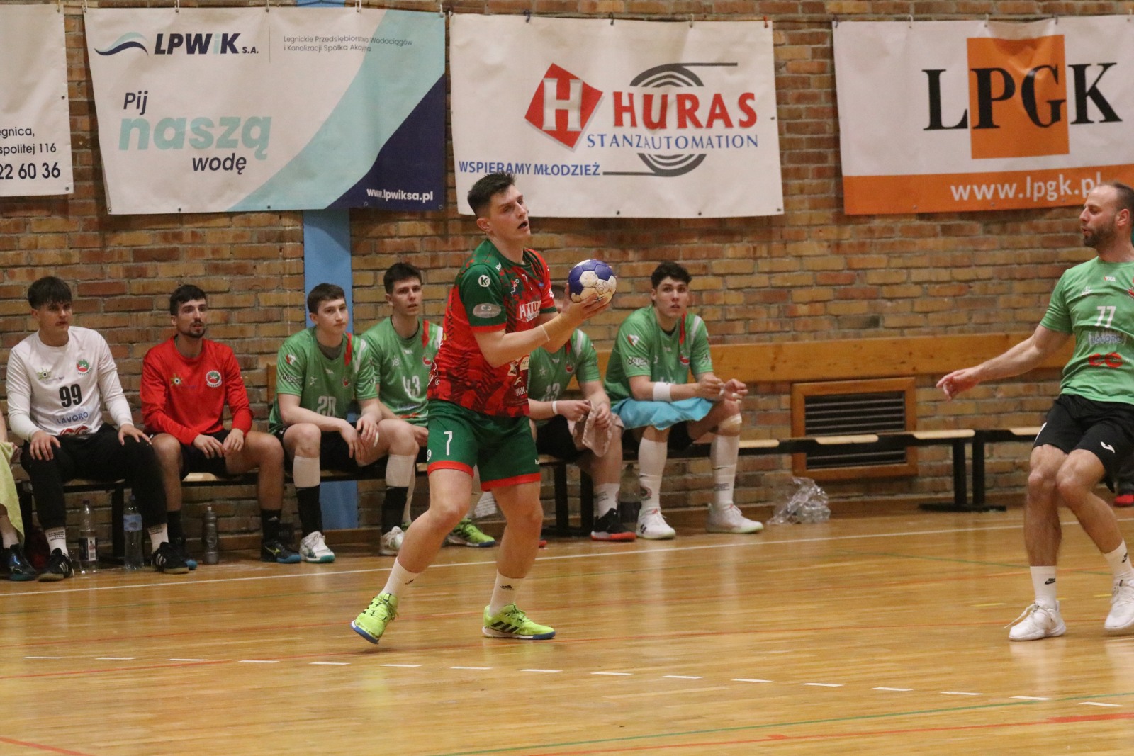 Trzecia wygrana z rzędu Siódemki Miedź Huras Legnica