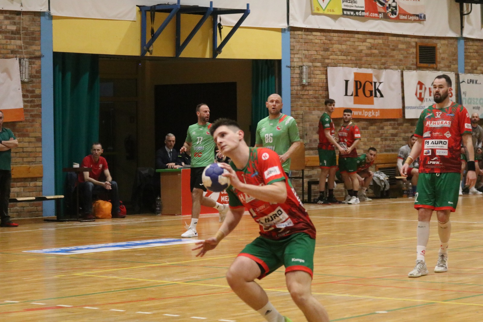 Trzecia wygrana z rzędu Siódemki Miedź Huras Legnica