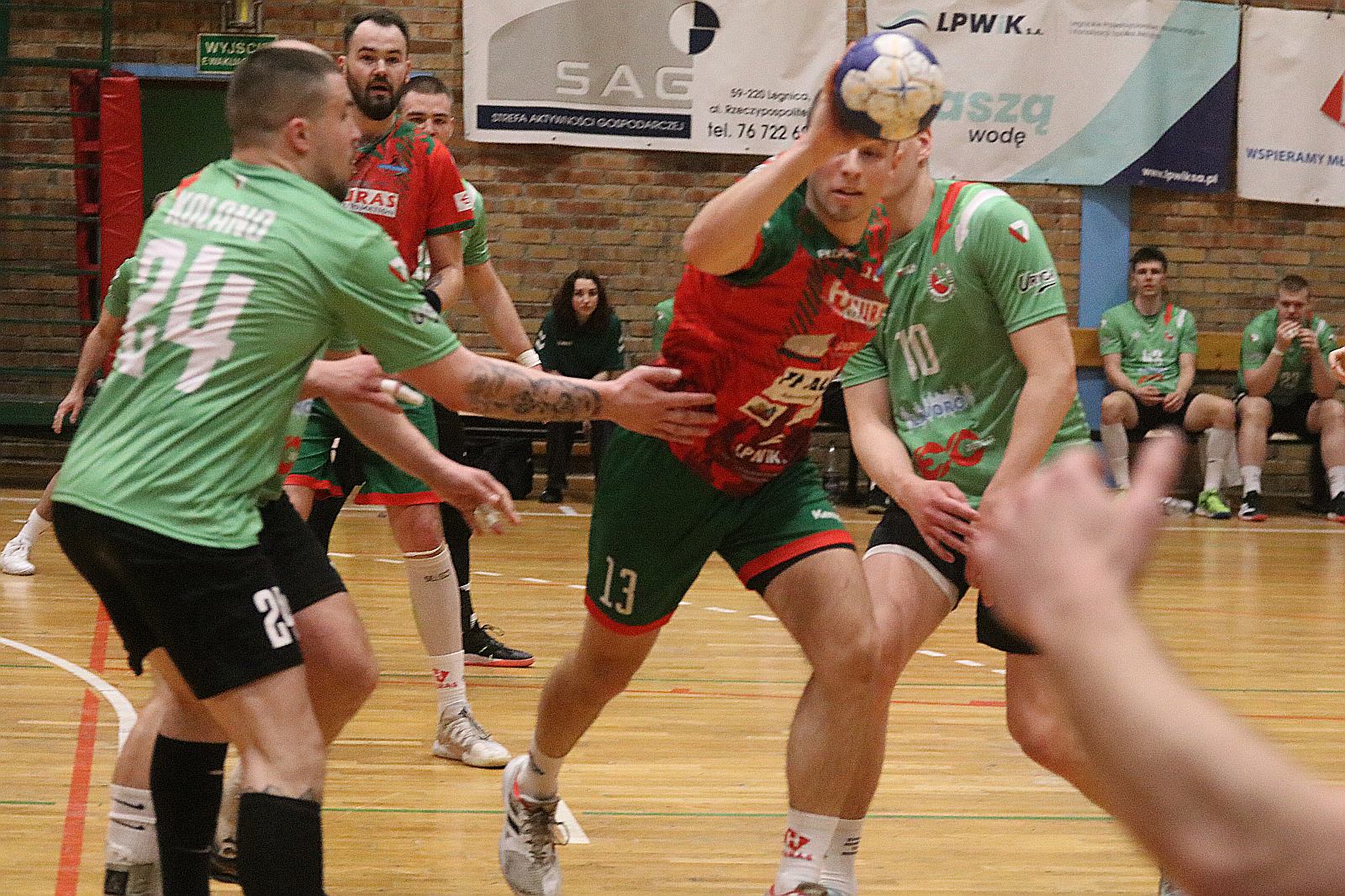 Trzecia wygrana z rzędu Siódemki Miedź Huras Legnica