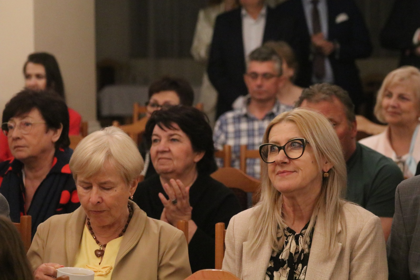 Wybory 2024. Sztaby wyborcze kandydatów w oczekiwaniu na wyniki