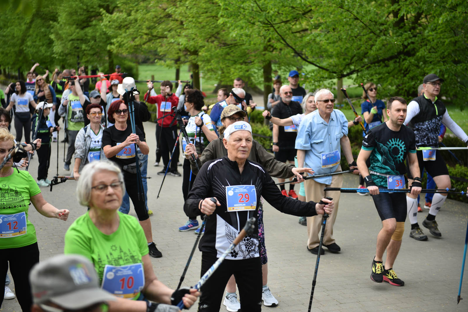 Aktywnie, czyli Otwarte Mistrzostwa Legnicy w Nordic Walking