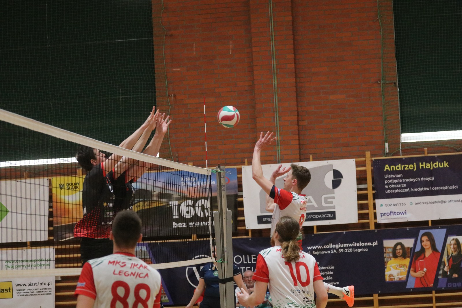 Trzecie spotkanie fazy play-off Ikar kończy zwycięstwem