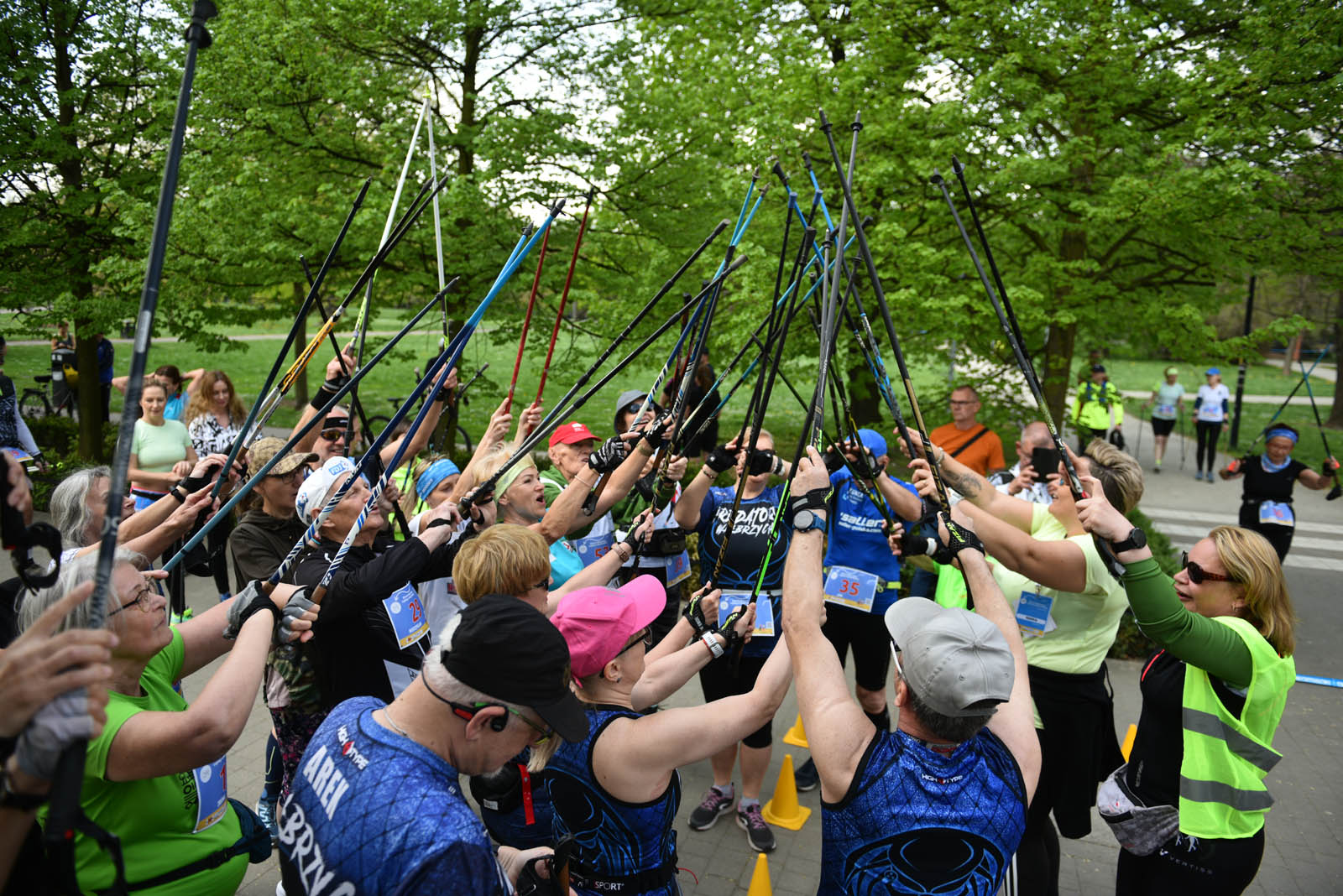 Aktywnie, czyli Otwarte Mistrzostwa Legnicy w Nordic Walking