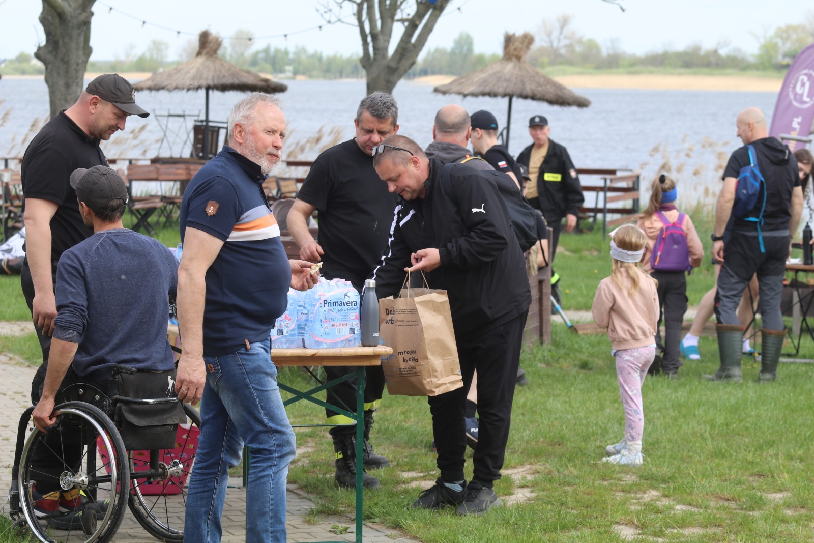 W Kunicach wspólnie sprzątali naszą Ziemię