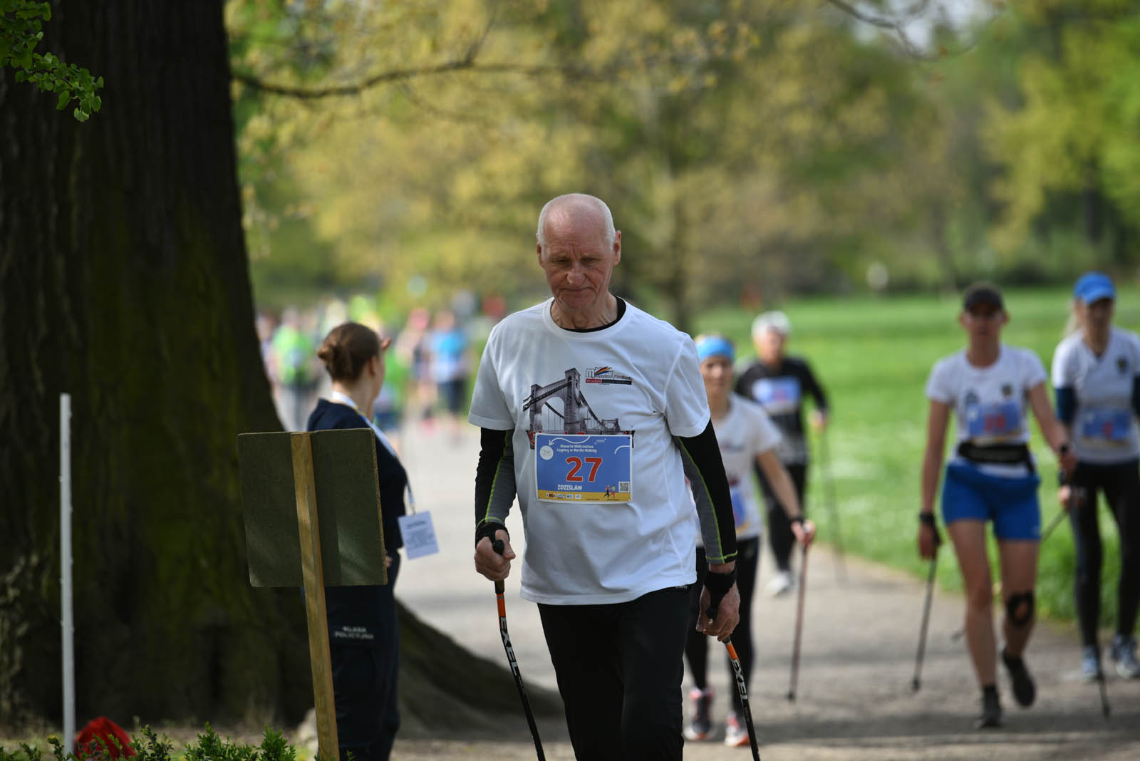 Aktywnie, czyli Otwarte Mistrzostwa Legnicy w Nordic Walking