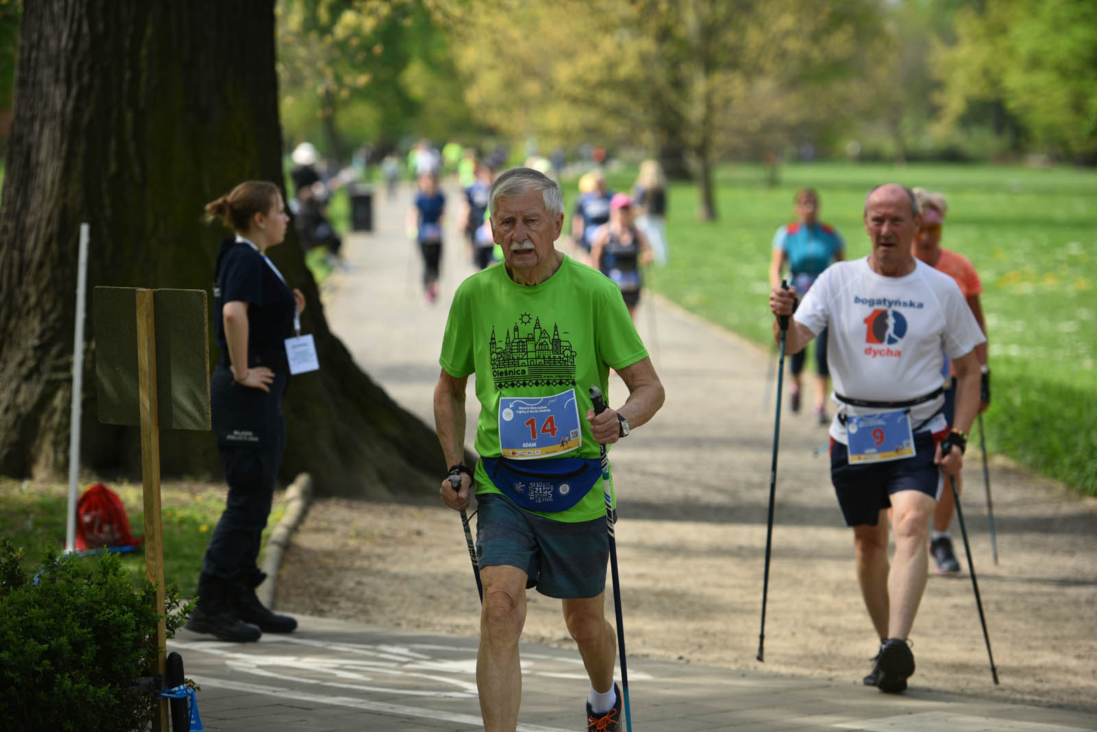 Aktywnie, czyli Otwarte Mistrzostwa Legnicy w Nordic Walking
