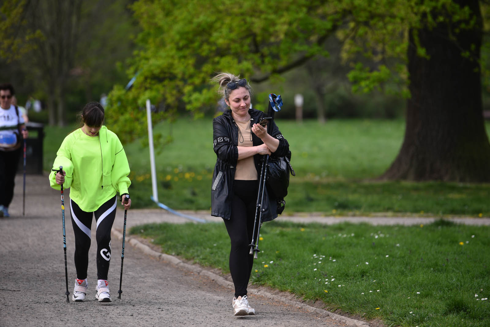 Aktywnie, czyli Otwarte Mistrzostwa Legnicy w Nordic Walking