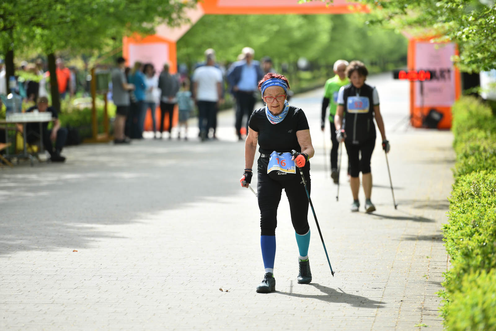 Aktywnie, czyli Otwarte Mistrzostwa Legnicy w Nordic Walking