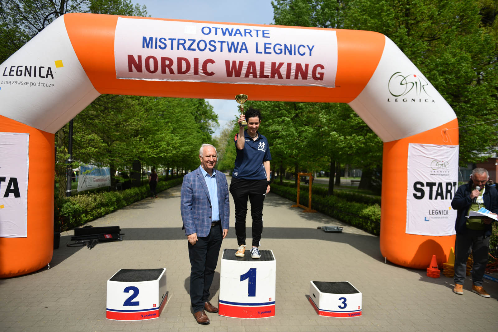 Aktywnie, czyli Otwarte Mistrzostwa Legnicy w Nordic Walking