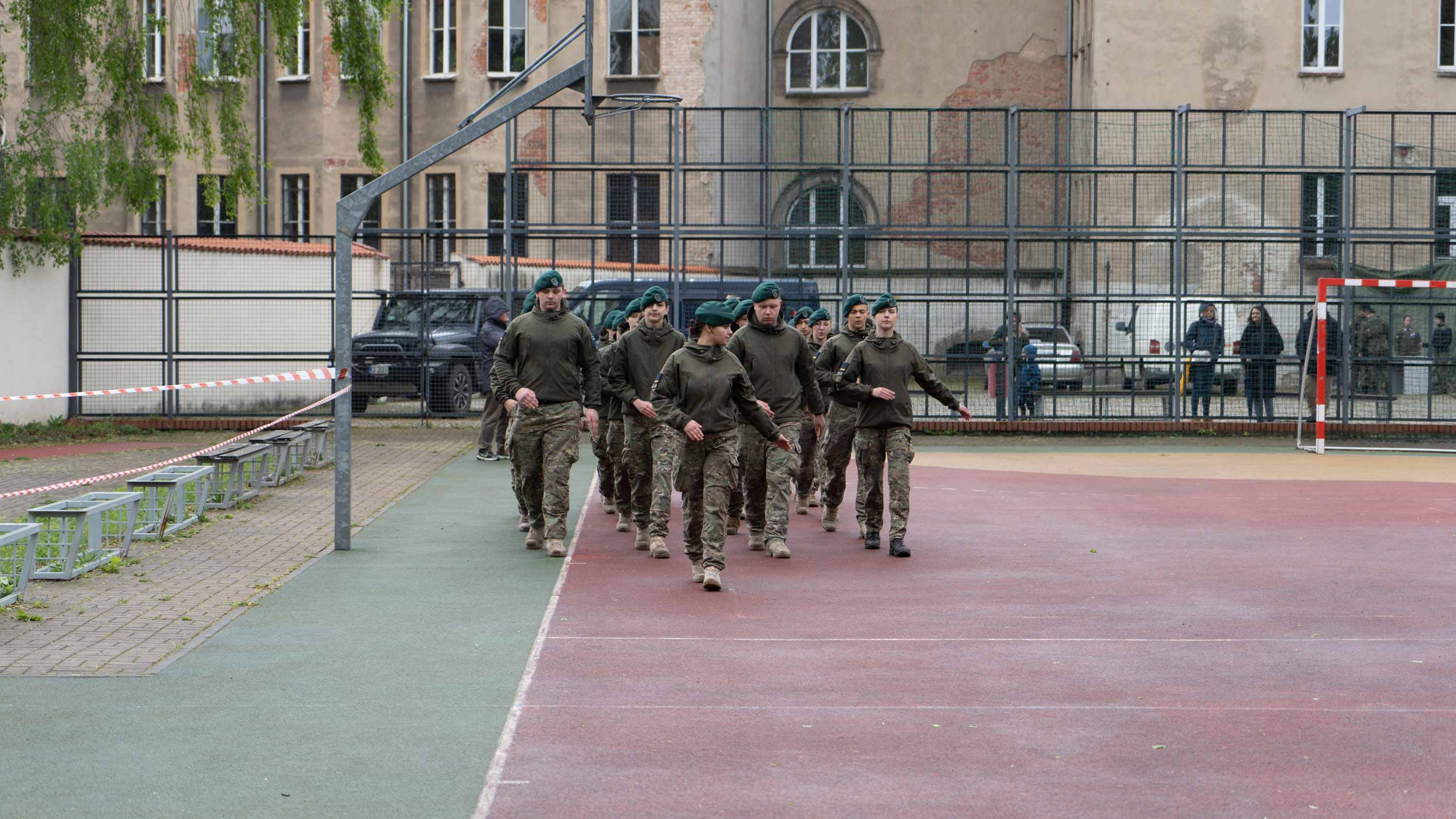 Piknik wojskowy i drzwi otwarte na Zamku Piastowskim w Legnicy	