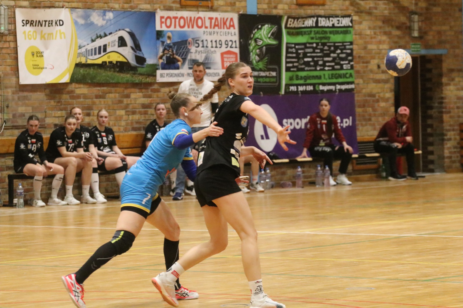 Drużyna Dziewiątki Legnica bez szans w starciu z viceliderem