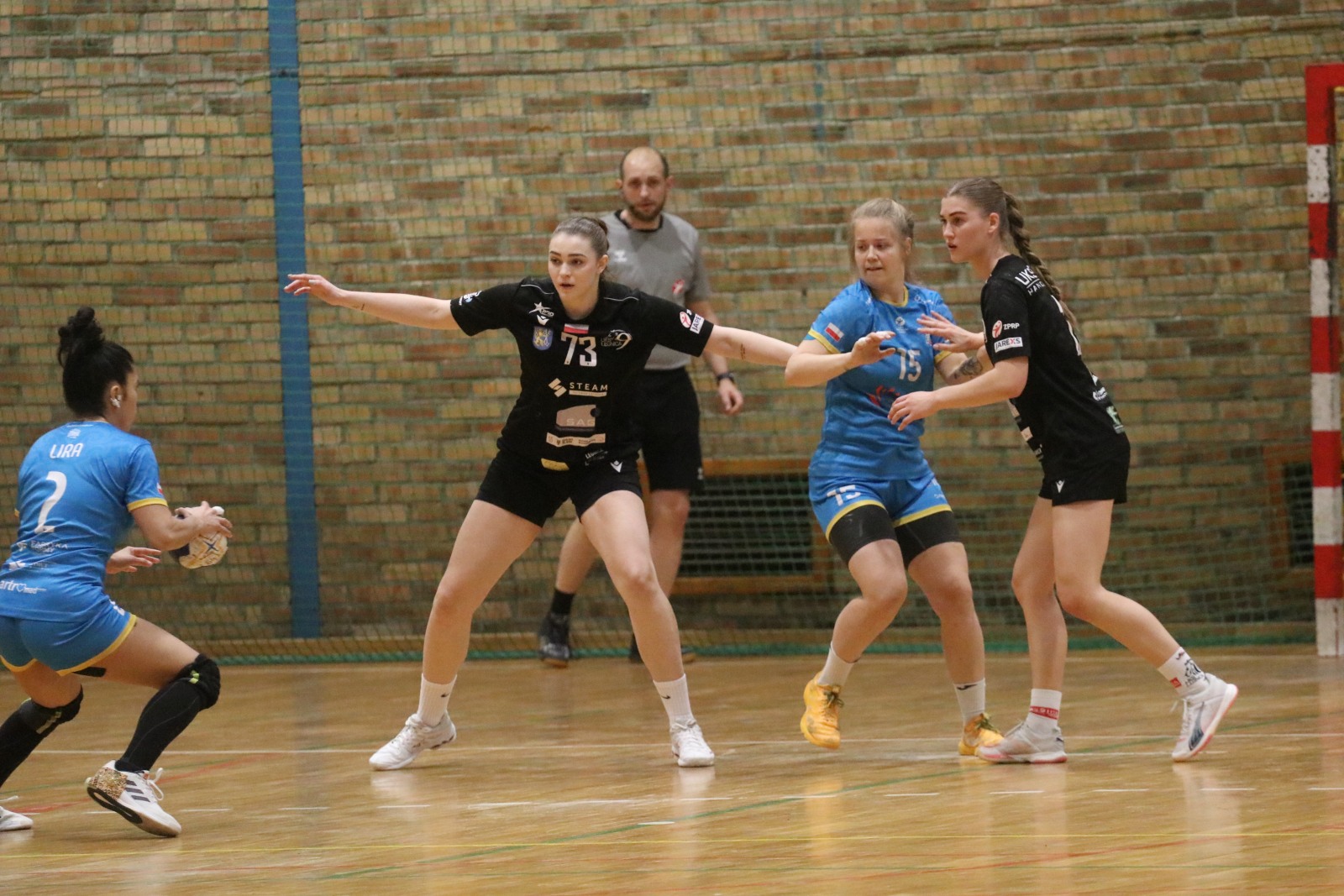 Drużyna Dziewiątki Legnica bez szans w starciu z viceliderem