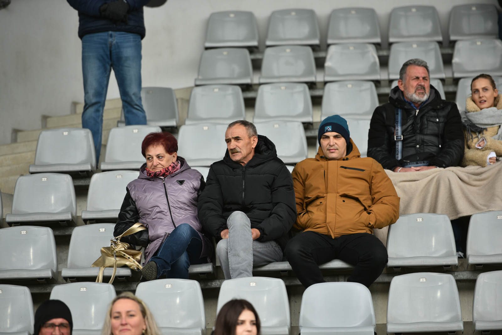 Kibice Miedzi Legnica na trybunach. Zobacz zdjęcia