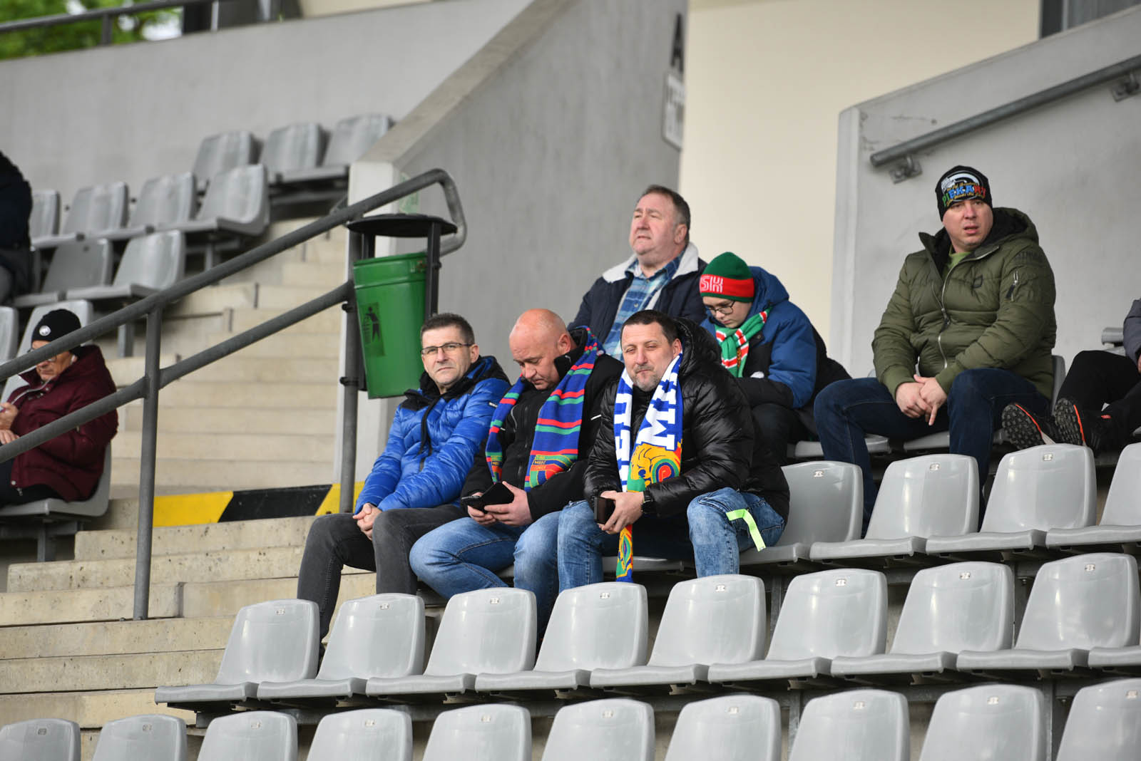 Kibice Miedzi Legnica na trybunach. Zobacz zdjęcia