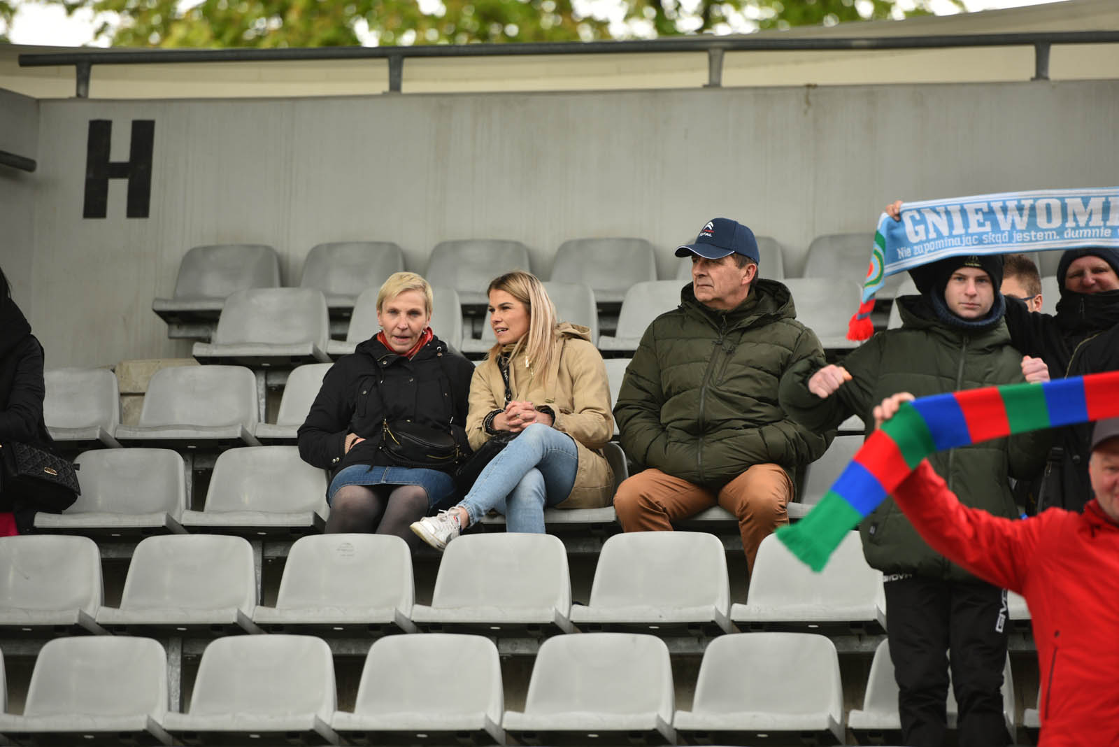 Kibice Miedzi Legnica na trybunach. Zobacz zdjęcia