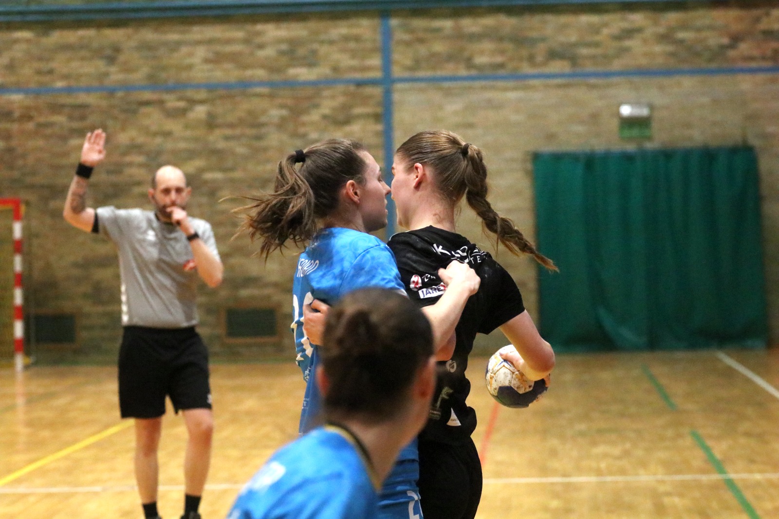 Drużyna Dziewiątki Legnica bez szans w starciu z viceliderem