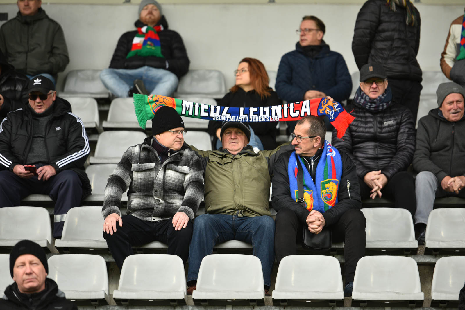 Kibice Miedzi Legnica na trybunach. Zobacz zdjęcia