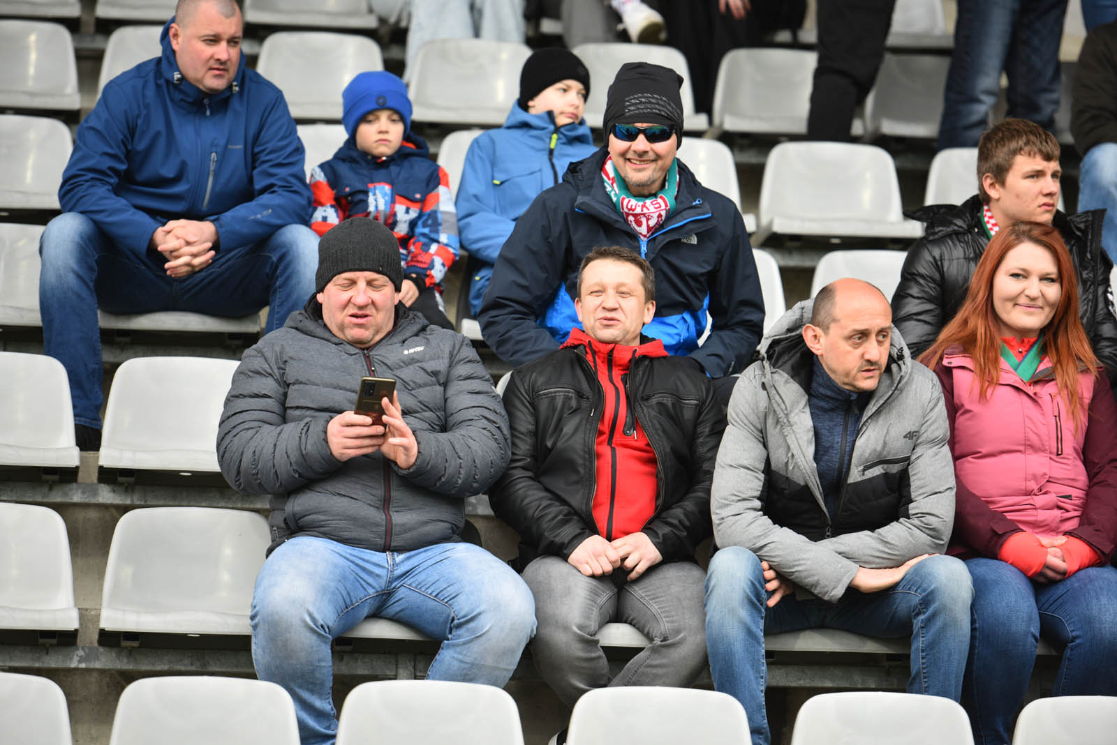 Kibice Miedzi Legnica na trybunach. Zobacz zdjęcia
