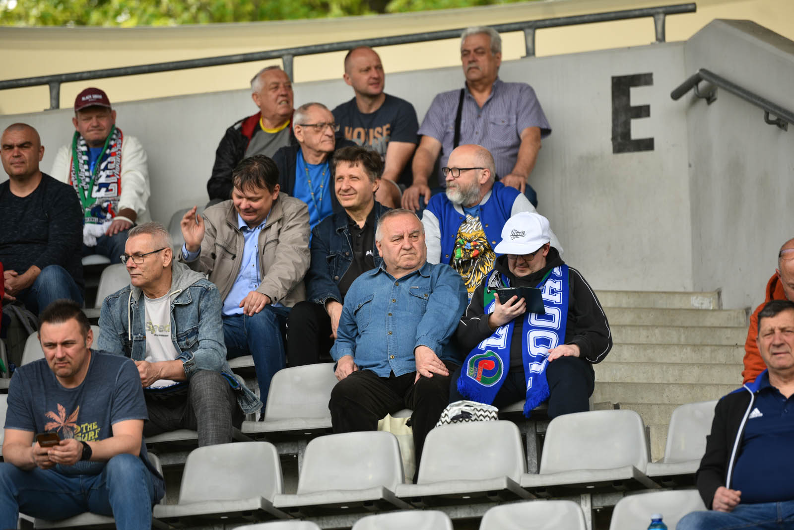 Kibice Miedzi na trybunach meczu ze Zniczem. Znajdź siebie!