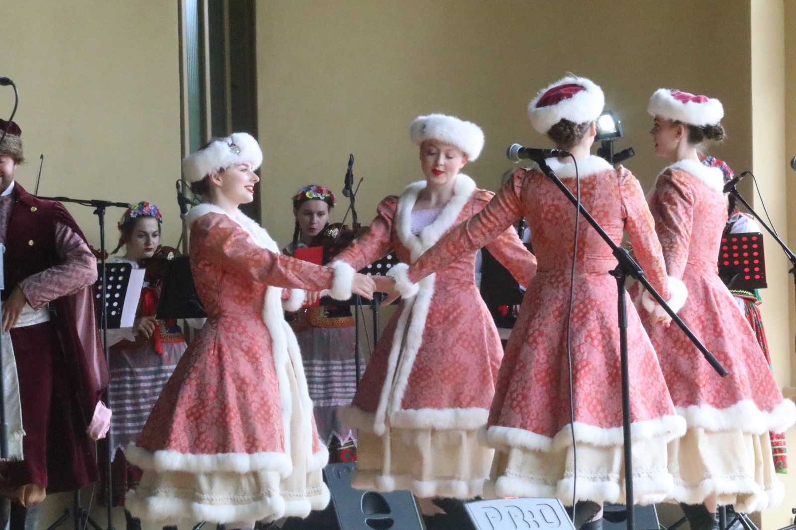 Drugi dzień Legnickiej Majówki - występy w muszli koncertowej	