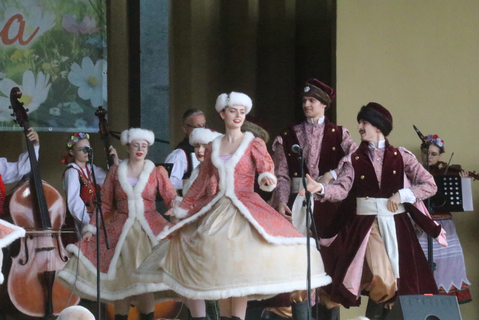 Drugi dzień Legnickiej Majówki - występy w muszli koncertowej	