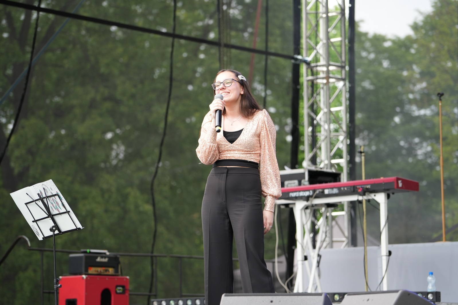 Ewa Farna, Ocelot i lokalni wykonawcy w trzecim dniu majówki