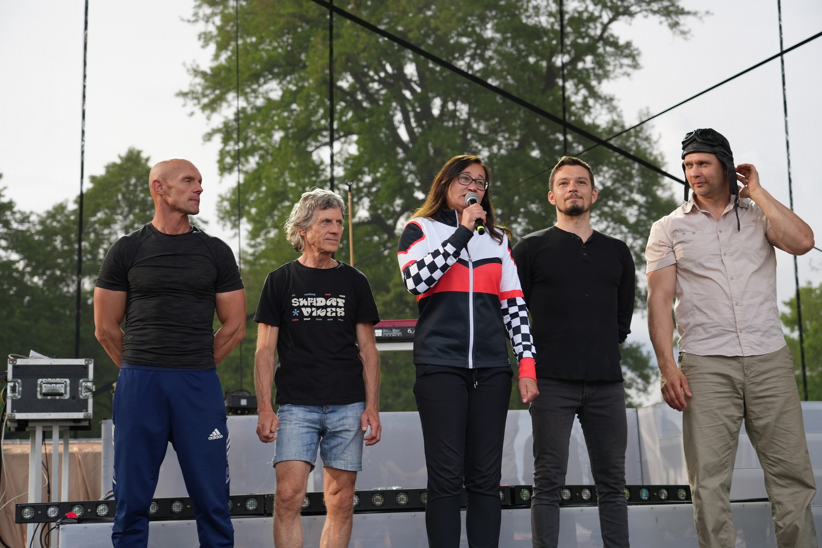 Ewa Farna, Ocelot i lokalni wykonawcy w trzecim dniu majówki