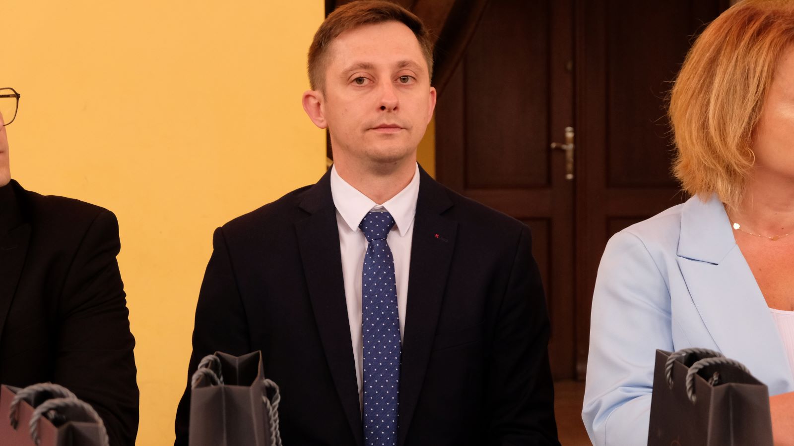 Nowa rada i wójt objęli mandaty i sprawują władzę w gminie
