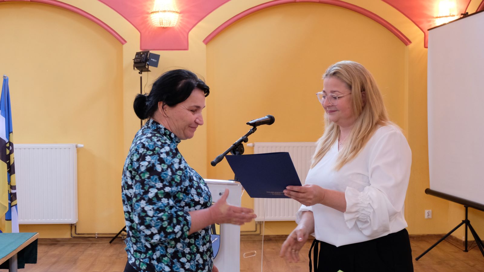 Nowa rada i wójt objęli mandaty i sprawują władzę w gminie