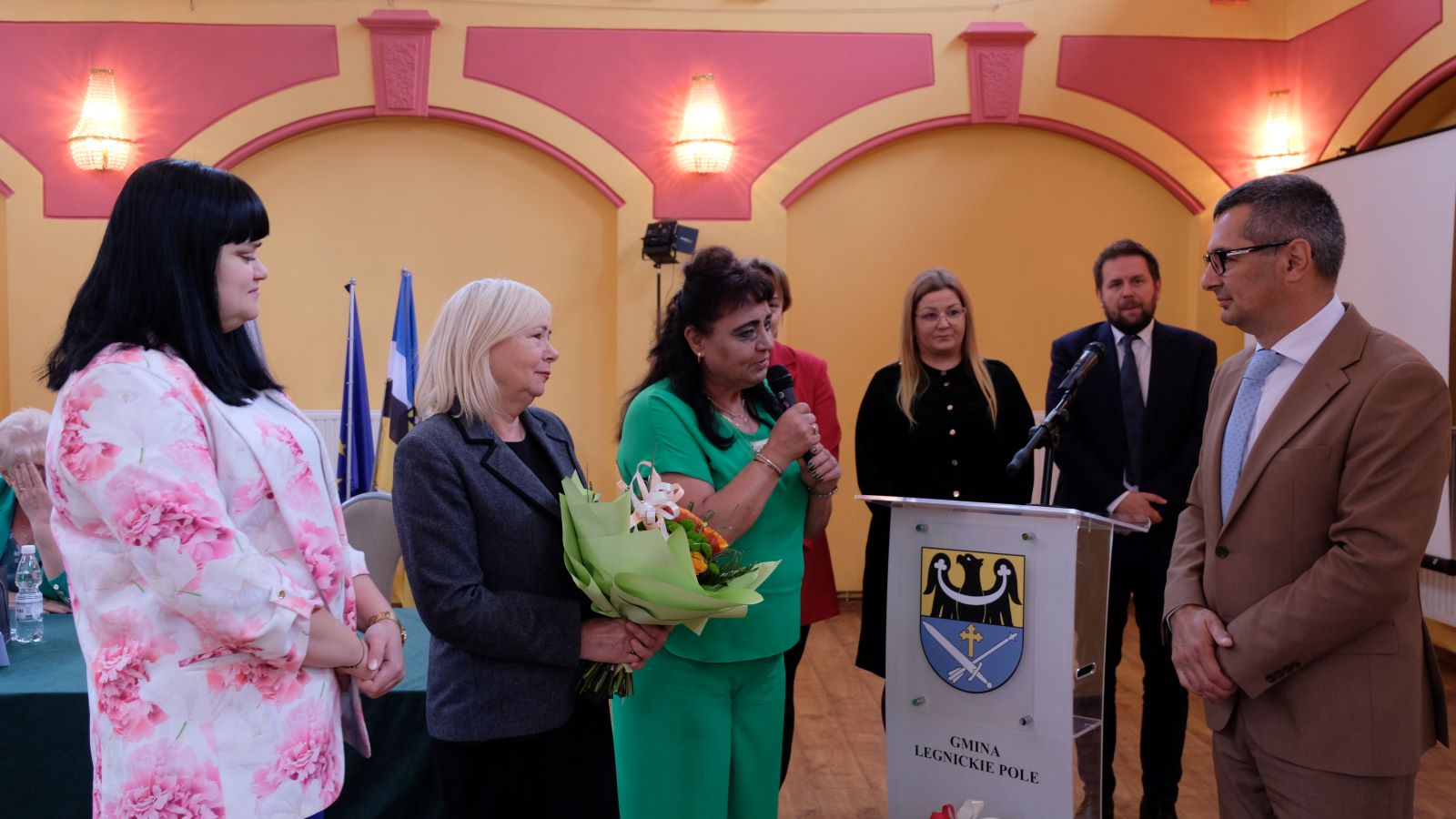 Nowa rada i wójt objęli mandaty i sprawują władzę w gminie