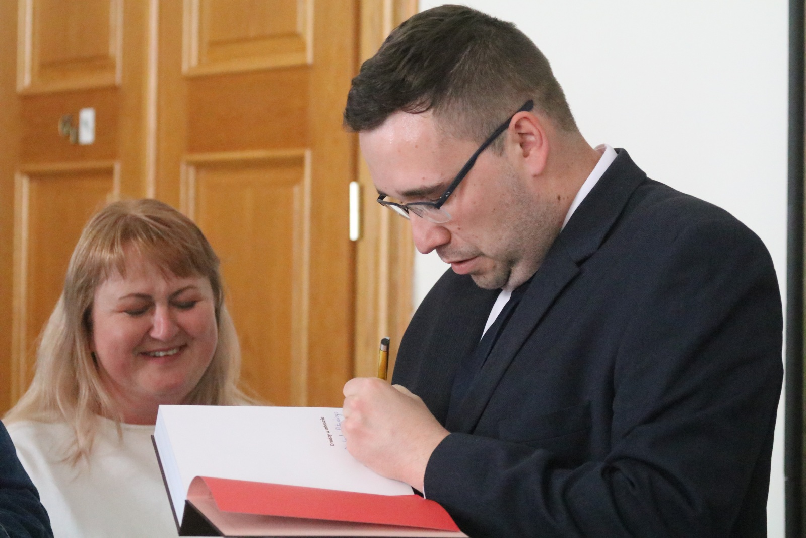 Tłumy na promocji książki „Drudzy w mieście” Marka Żaka