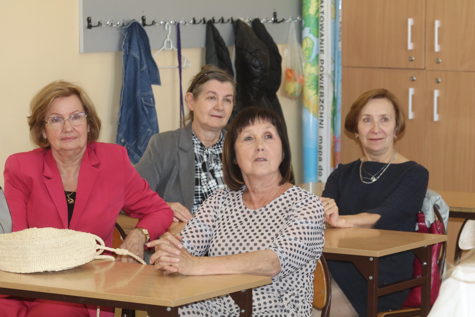 Spotkali się po 55 latach od ukończenia szkoły podstawowej