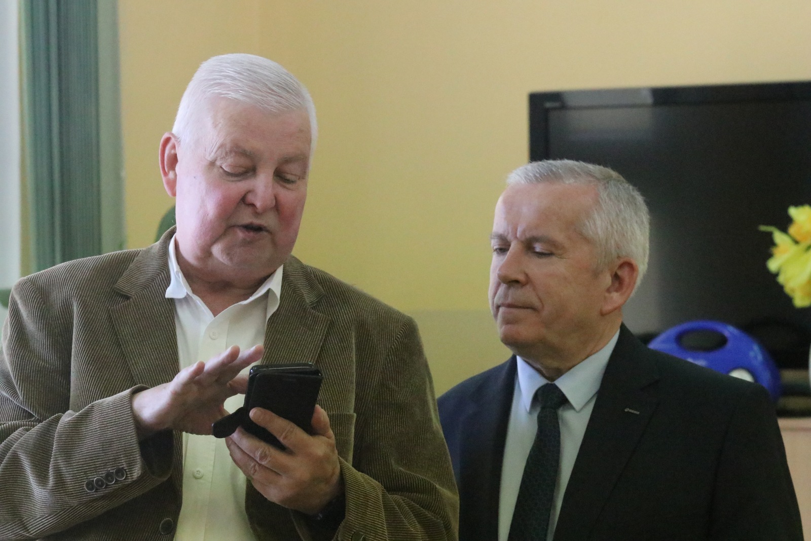 Spotkali się po 55 latach od ukończenia szkoły podstawowej