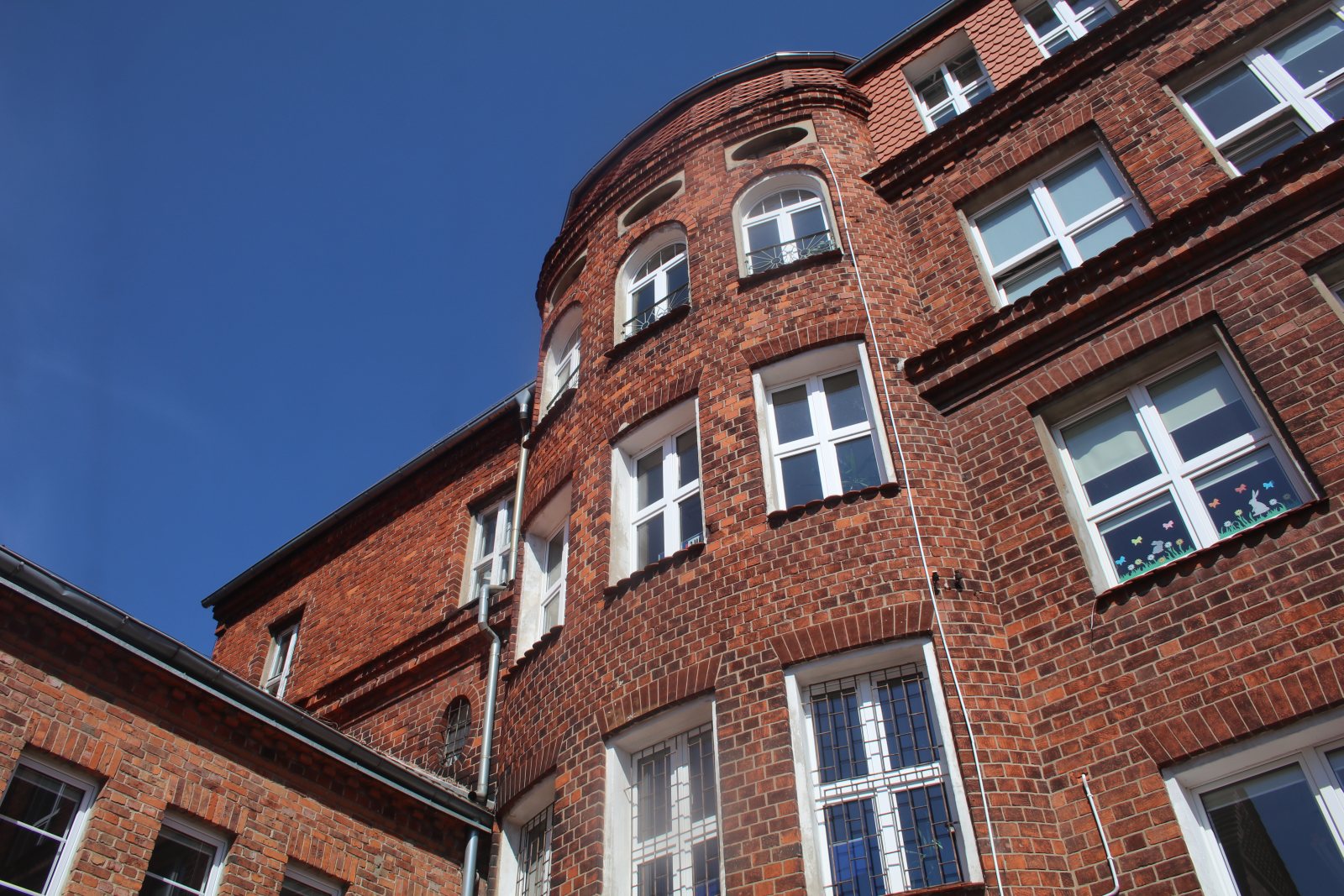 Spotkali się po 55 latach od ukończenia szkoły podstawowej