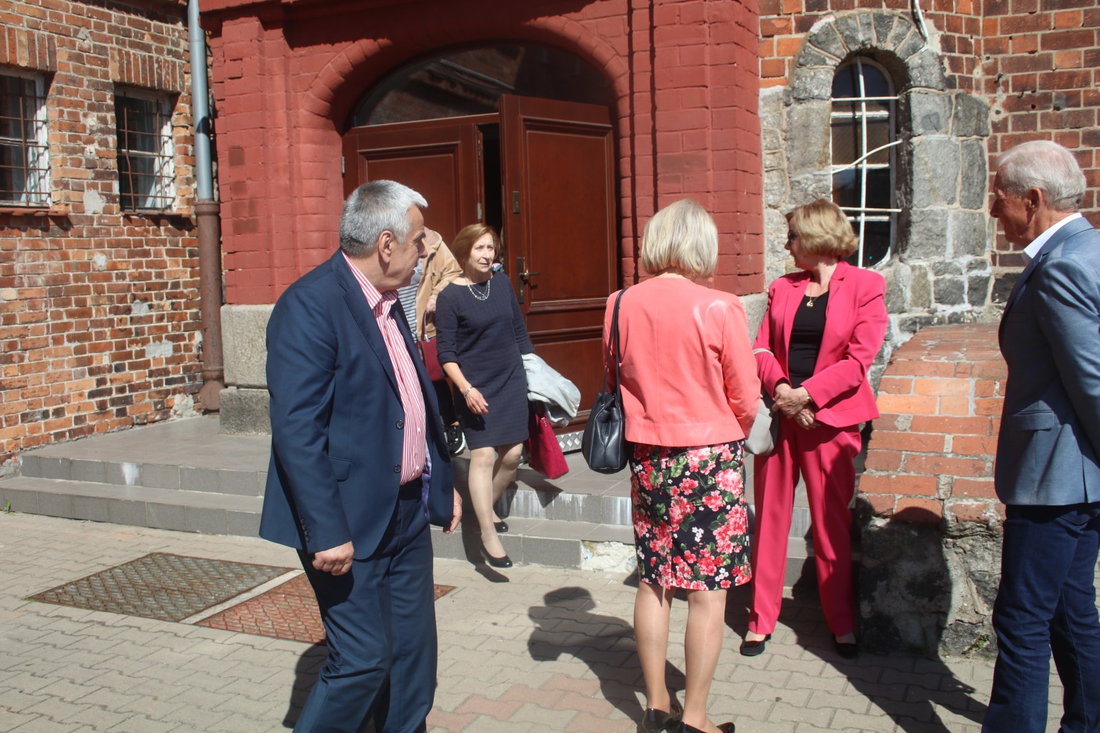 Spotkali się po 55 latach od ukończenia szkoły podstawowej