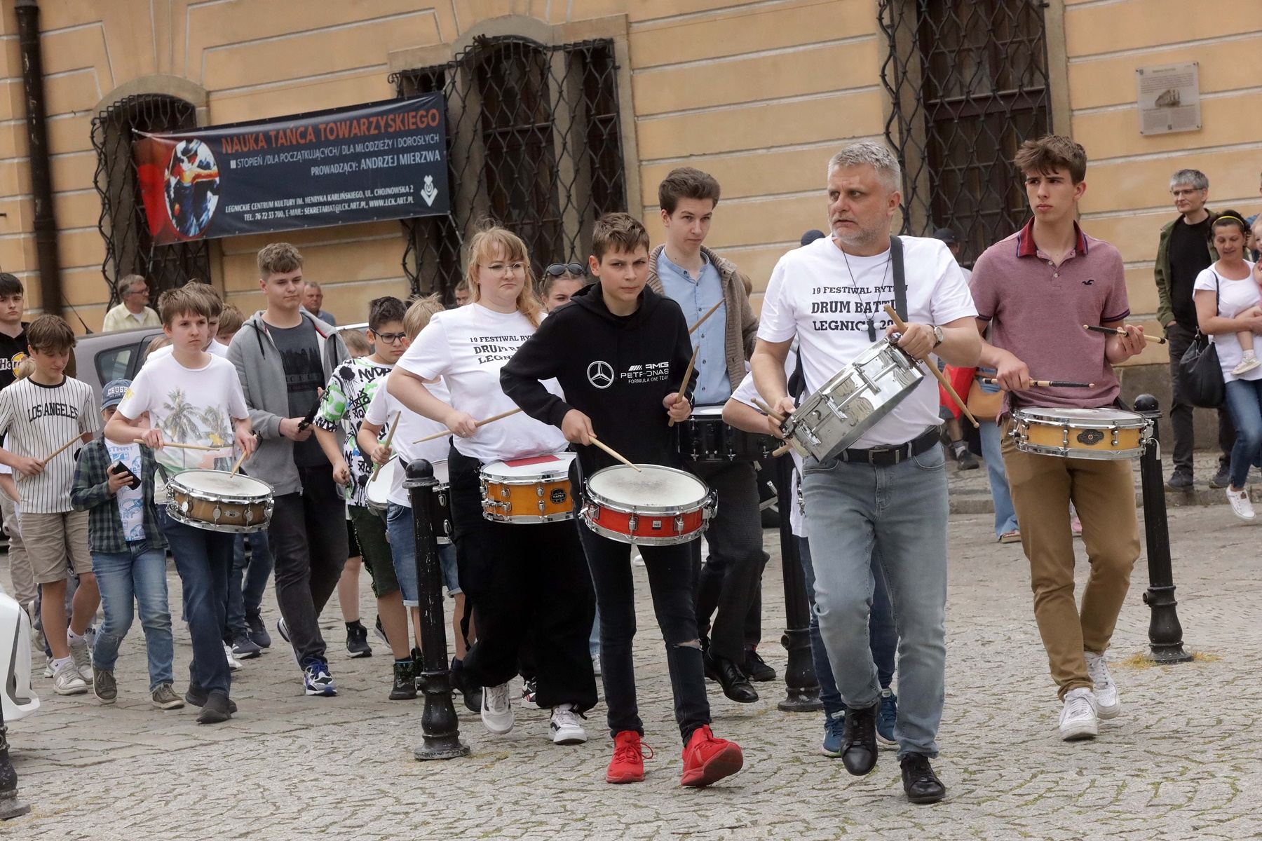 Drum Battle: Parada perkusyjna przeszła ulicami miasta