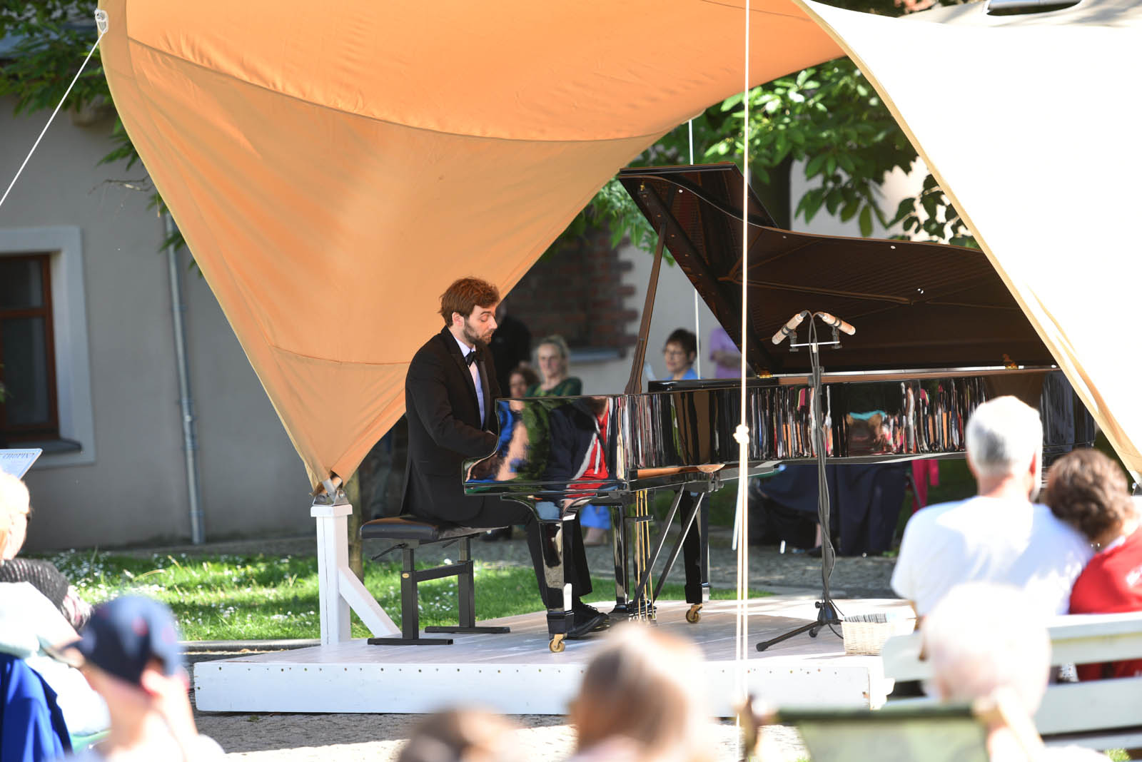 Koncert Posłuchajcie Chopina na Placu Powstańców Wielkopolskich