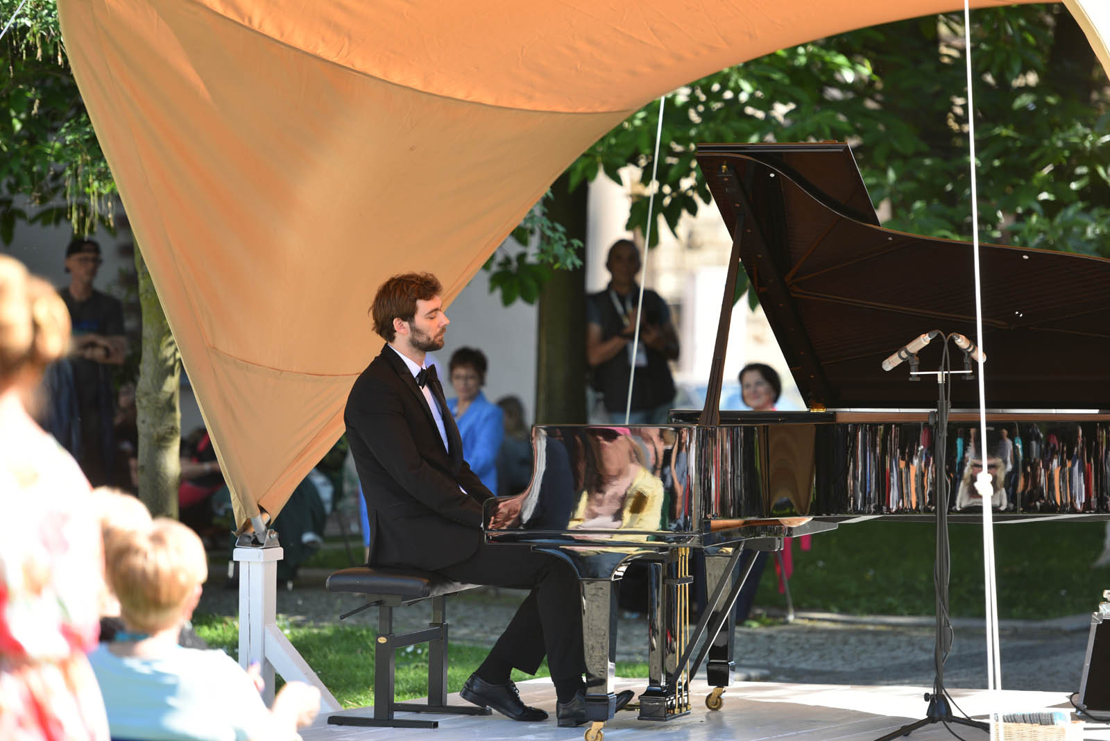 Koncert Posłuchajcie Chopina na Placu Powstańców Wielkopolskich