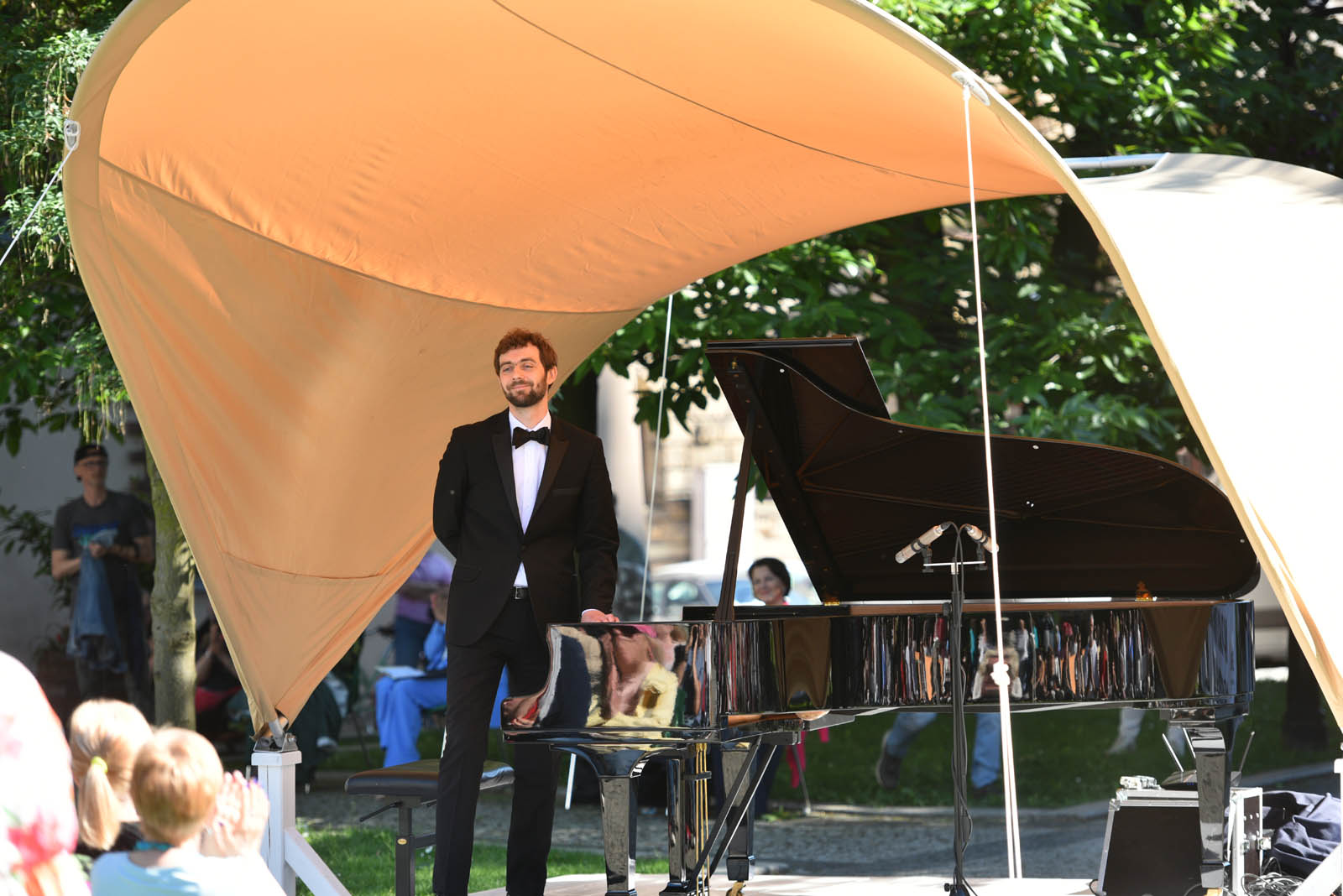 Koncert Posłuchajcie Chopina na Placu Powstańców Wielkopolskich