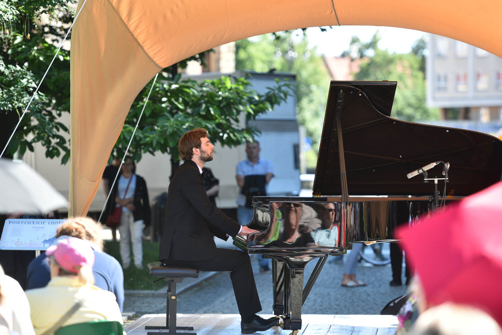 Koncert Posłuchajcie Chopina na Placu Powstańców Wielkopolskich
