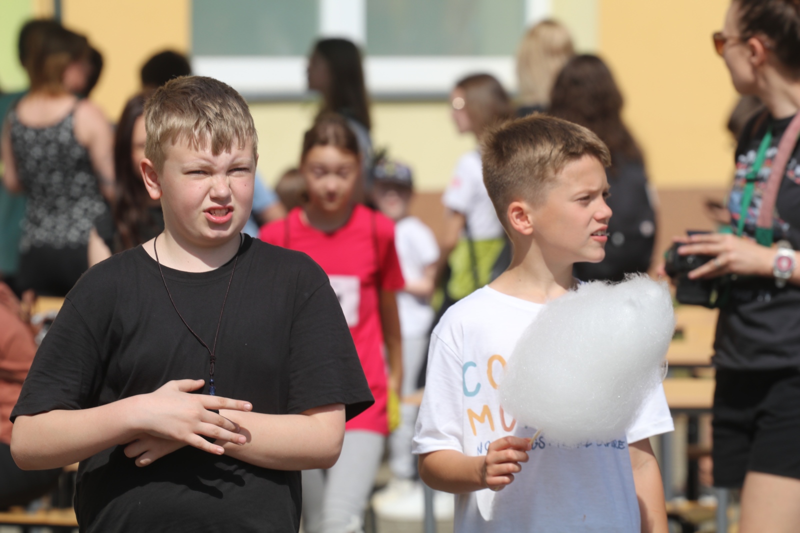 Festyn z okazji zakończenia Dni Integracji w szkole na Piekarach